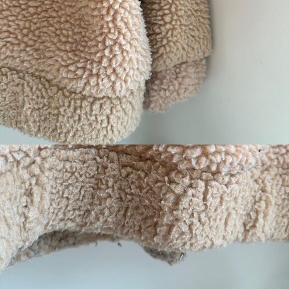 I.AM.GIA I AM GIA Pixie Teddy Coat Caramel
Tan Sherpa Blogger favorite Coat - Picture 10 of 16